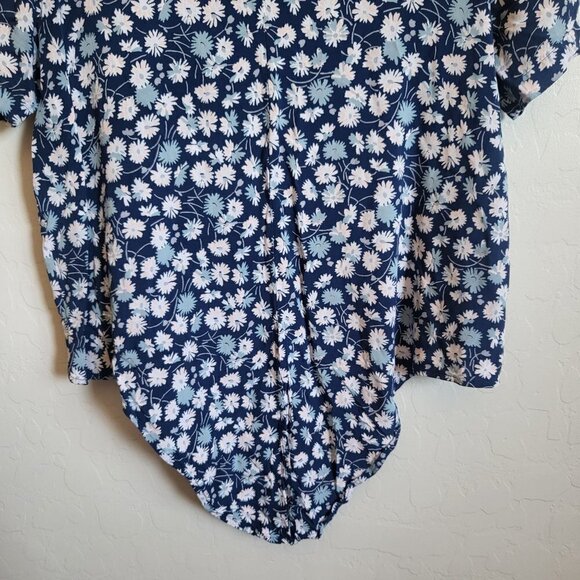 Madewell Novel Tie-Front Top In French Floral Drapey V-Neck Blue Size Women's M - Picture 4 of 9